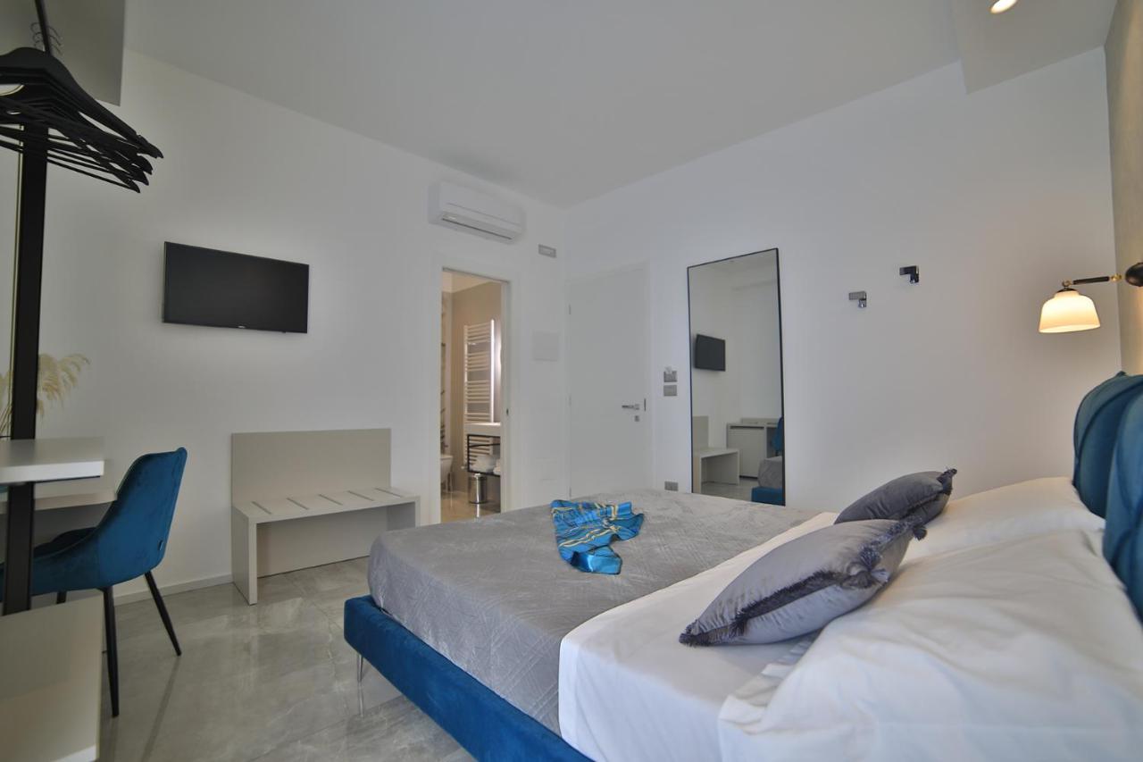 Calaluna Rooms Porto Cesareo Esterno foto